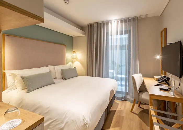 Plett Quarter Hotel - Lion Roars Hotels & Lodges